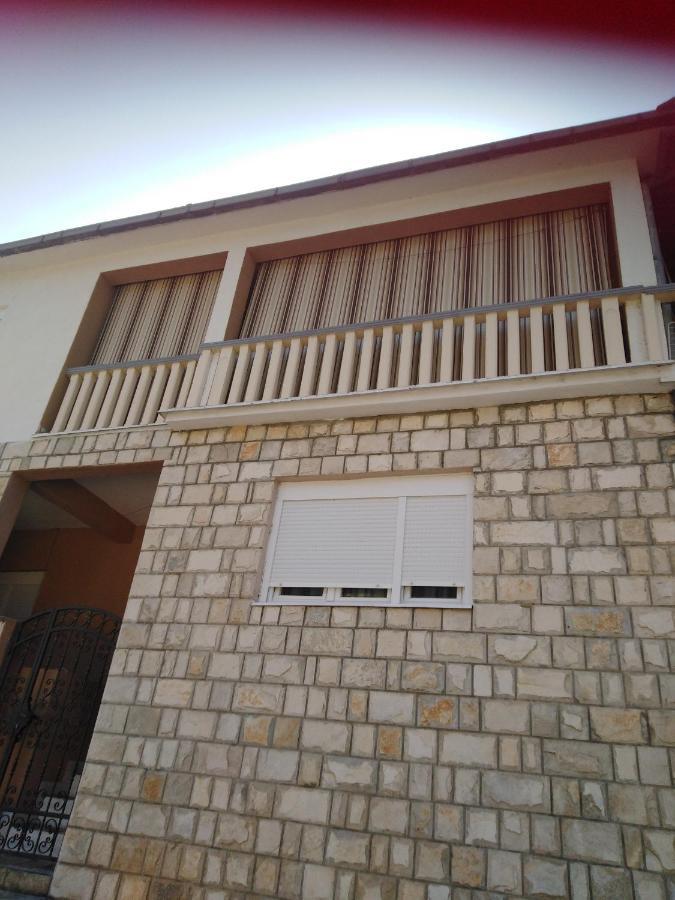 Janina Hisa Daire Stolac Dış mekan fotoğraf